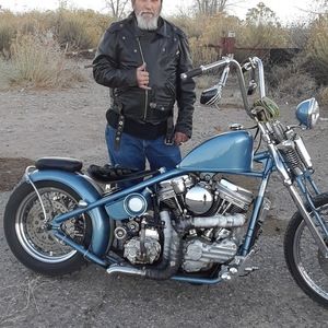 Meet your Posher, Dennis